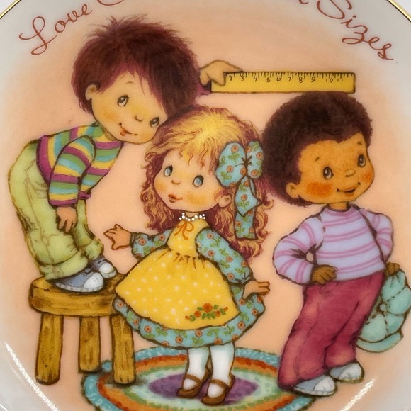 Avon Vintage 1984 Love Comes in All Sizes 5" Mothers Day Plate Collectible Gift - Picture 4 of 11